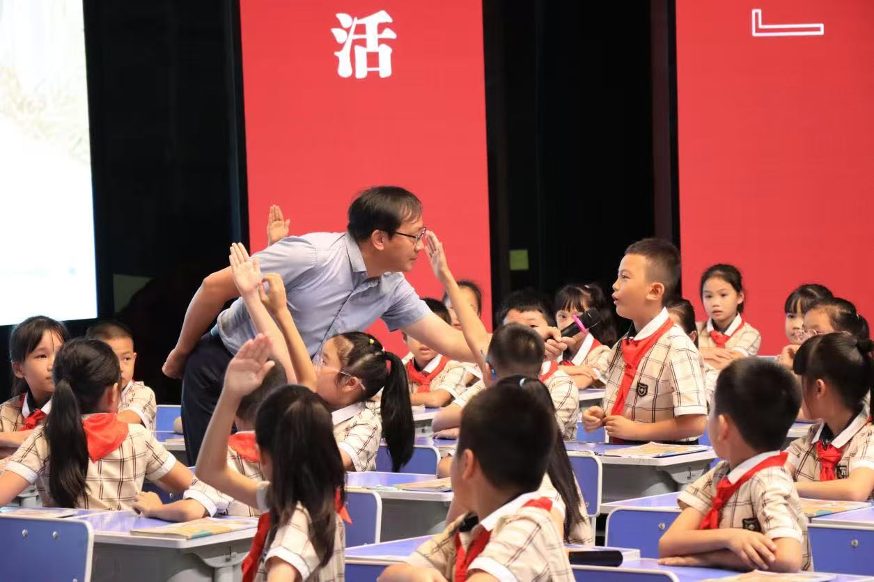 微信图片_20251021084511_98_201.jpg 微信图片_20251021084511_98_201.jpg